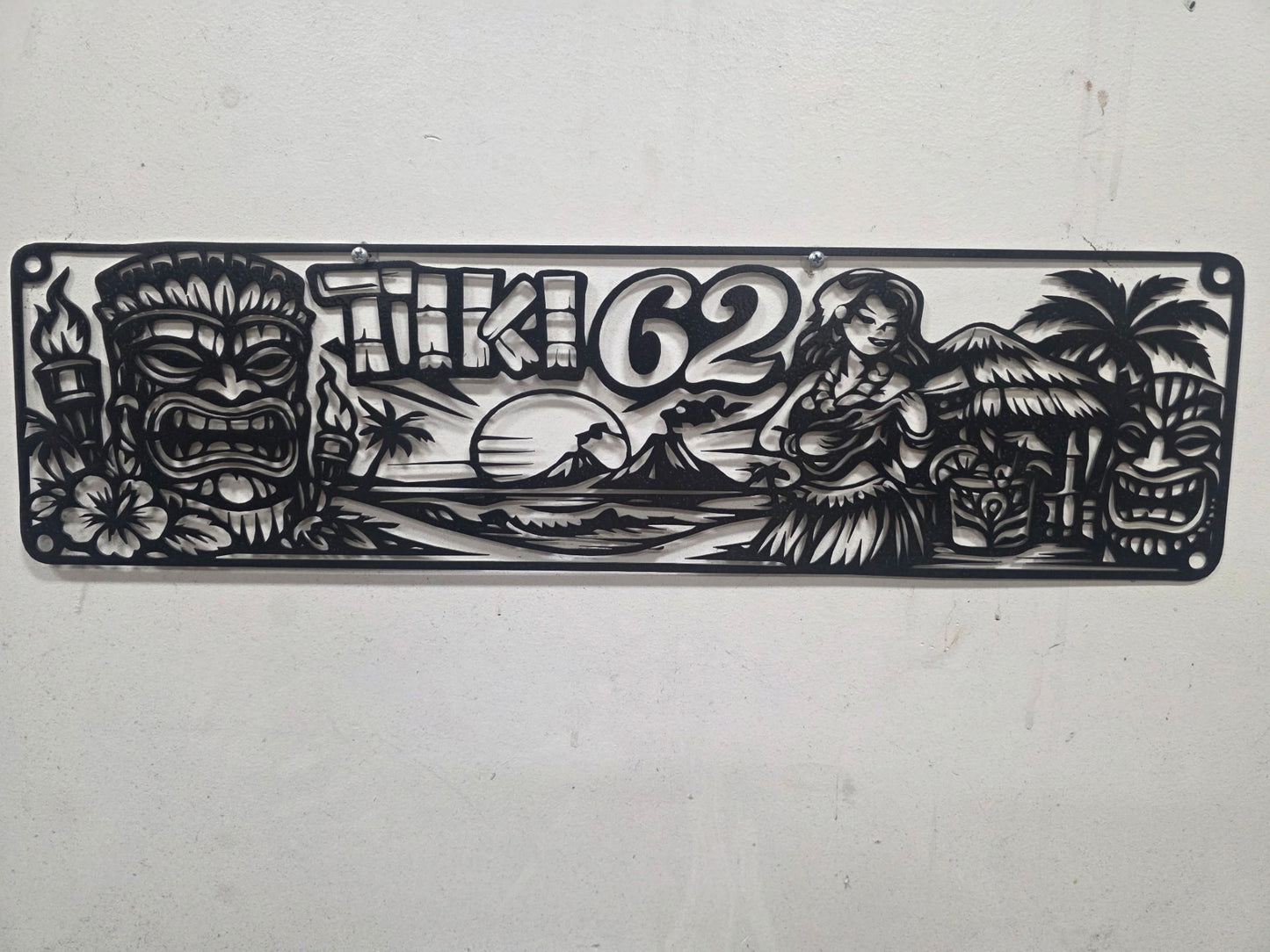 Custom- Tiki 62